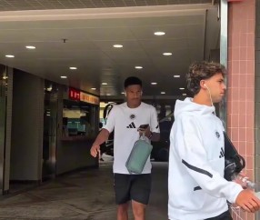 备战沙超杯！利雅得胜利晒在中国香港训练视频