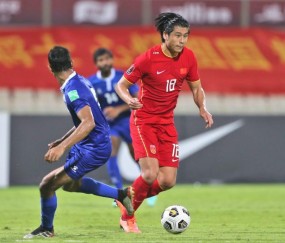 踢不过但一定跑得过! 张玉宁:世界杯非遥不可及